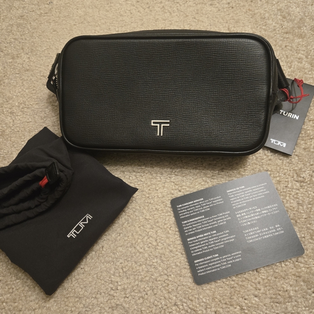 Tumi Sling - Picture 2 of 6
